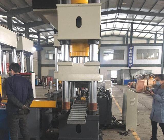 錨桿托盤(pán)沖壓成型液壓機(jī)